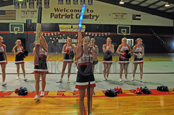 8-28 WA Pep Rally 189.JPG - SCRIVENER D300